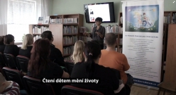 Přednášky Evy Katrušákové s názvem Čtení dětem mění životy v Knihovně Stonava
