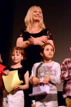 Spisovatelka Alena Ježková s dětmi